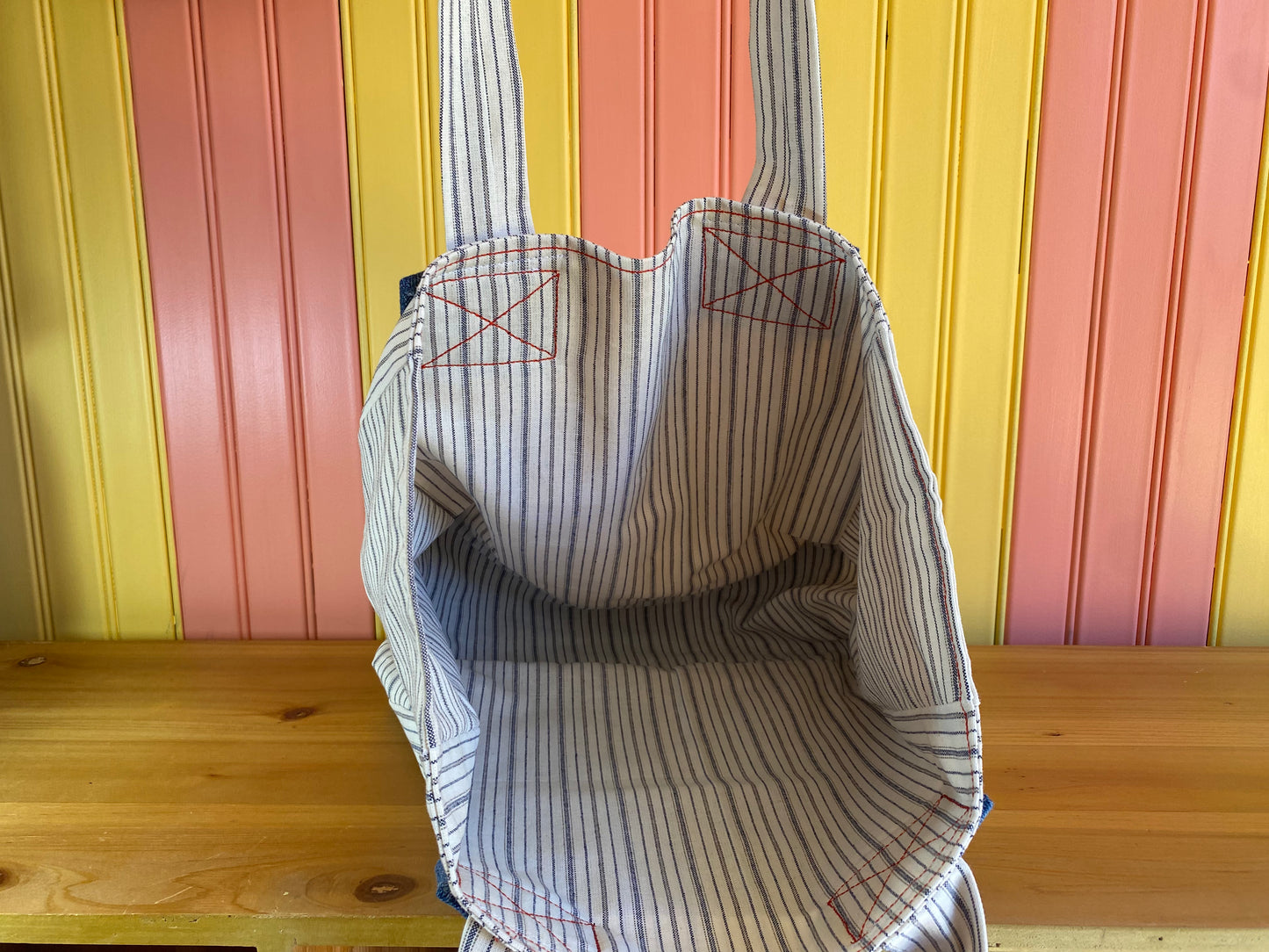 "don't be a beach!" Tote Bag